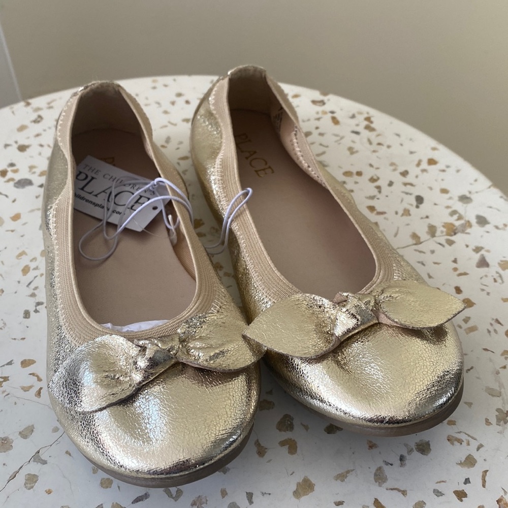 Girls gold flats size 1 - children’s place NWT